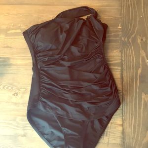 LANDS END Cross Shoulder Slimming Suit